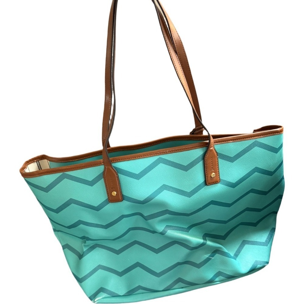 Lauren Ralph Lauren Blue Chevron Y2K Inspired Leather Tote Medium Size